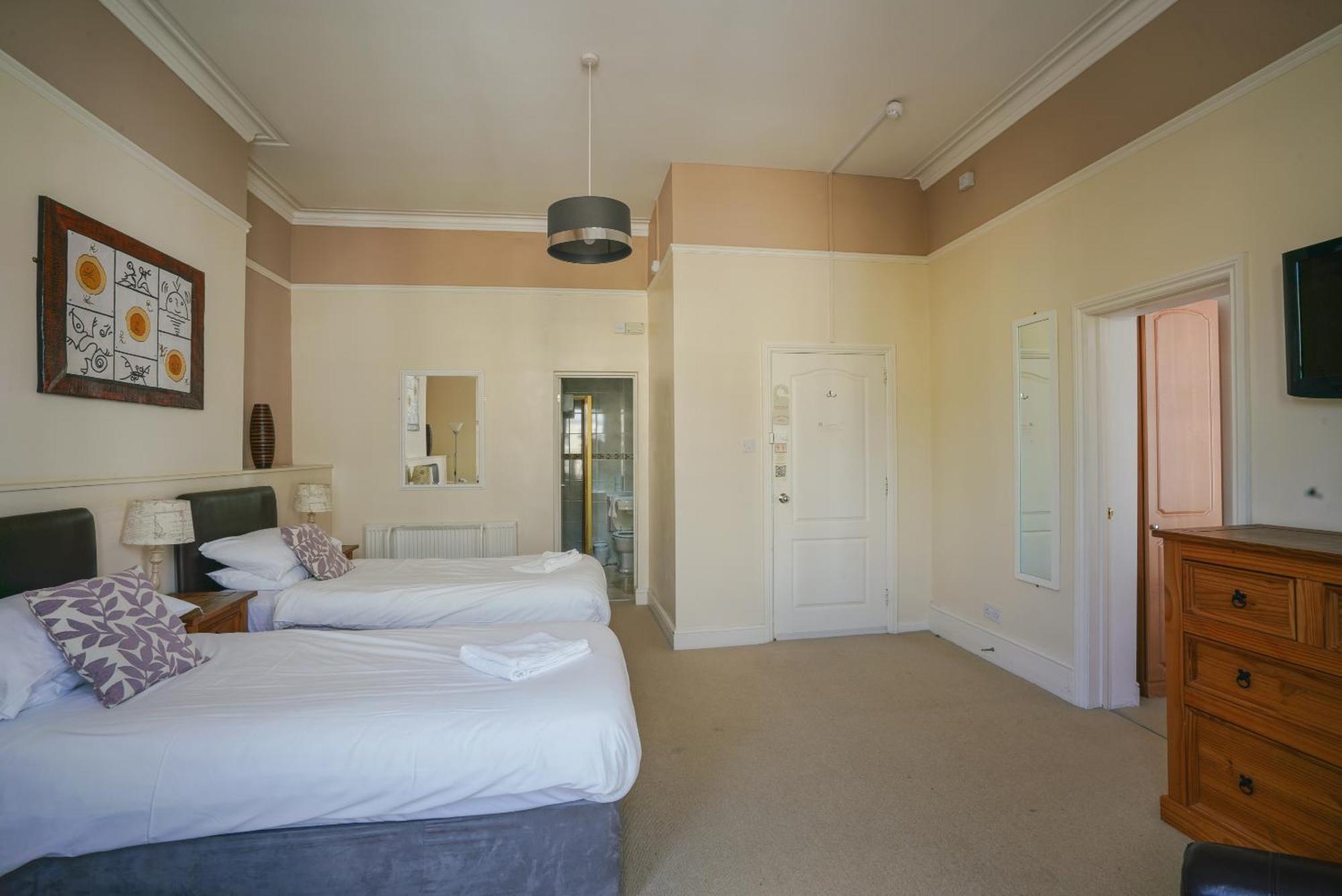 The Sheldon B&B - Free Private Parking Eastbourne Rum bild