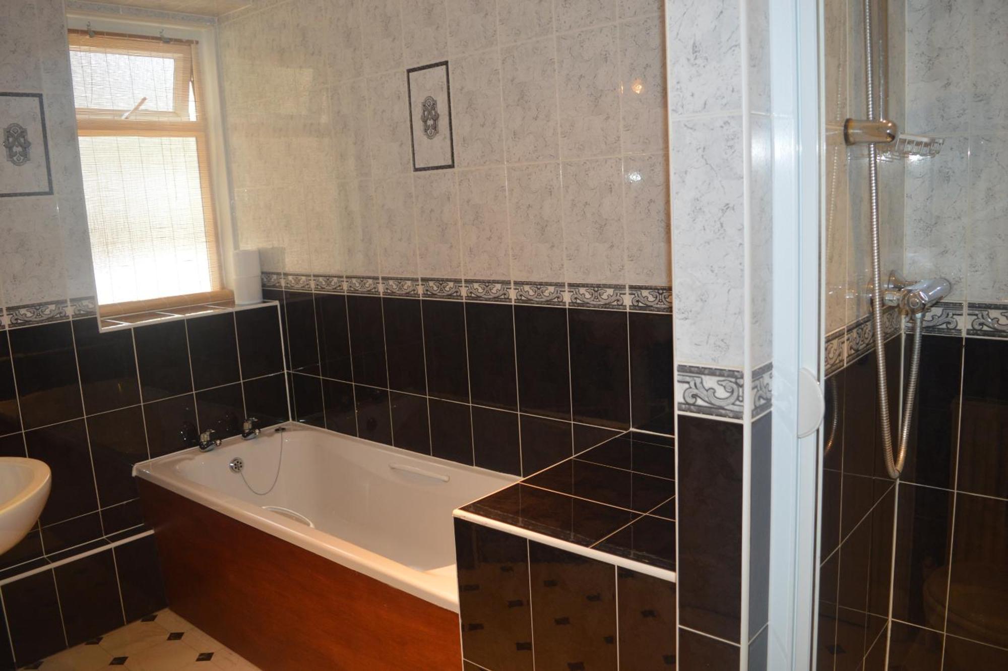 The Sheldon B&B - Free Private Parking Eastbourne Exteriör bild