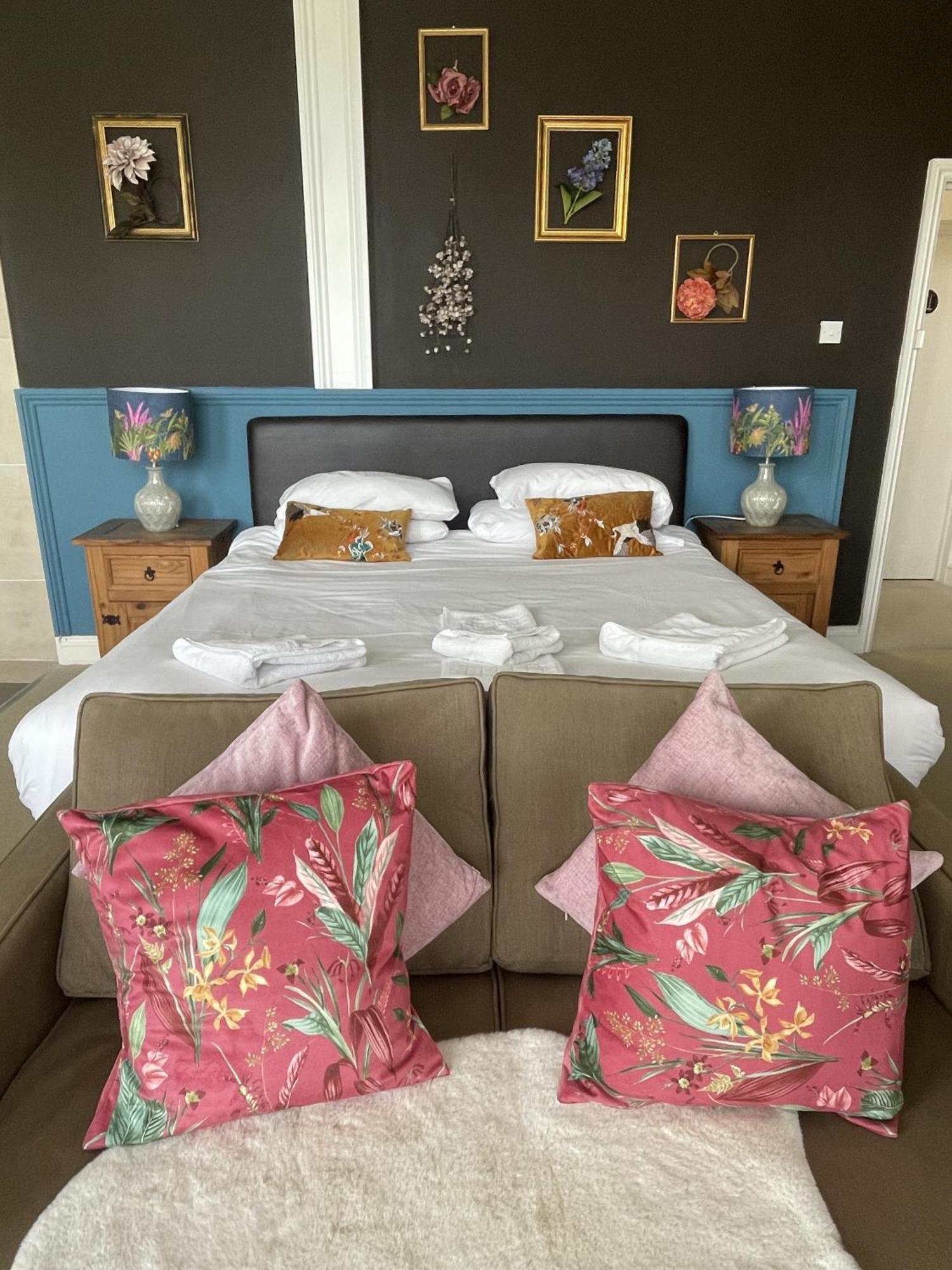 The Sheldon B&B - Free Private Parking Eastbourne Exteriör bild