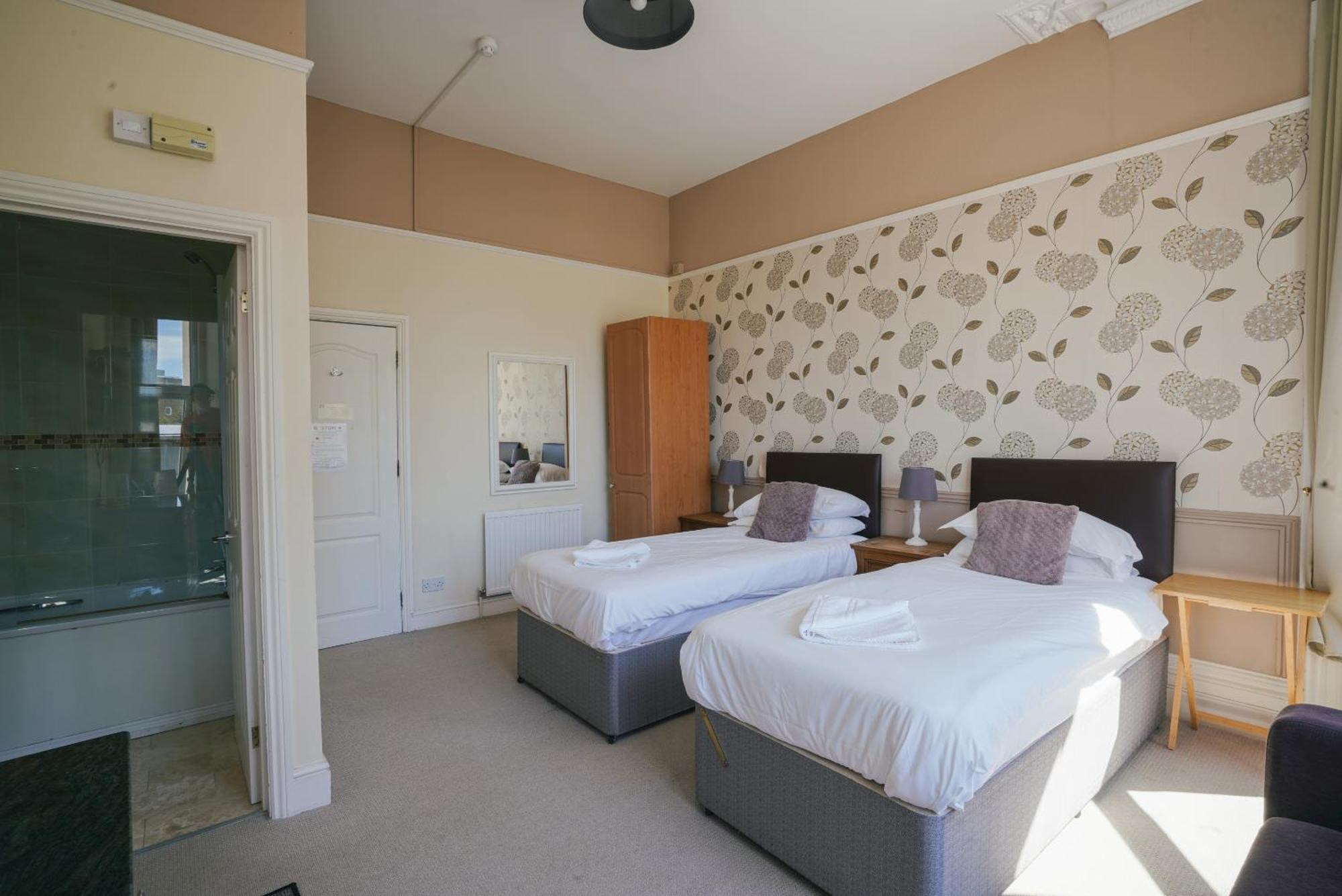 The Sheldon B&B - Free Private Parking Eastbourne Rum bild