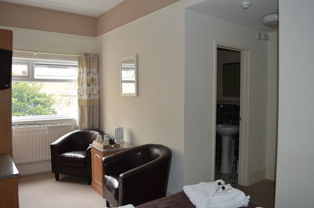 The Sheldon B&B - Free Private Parking Eastbourne Exteriör bild